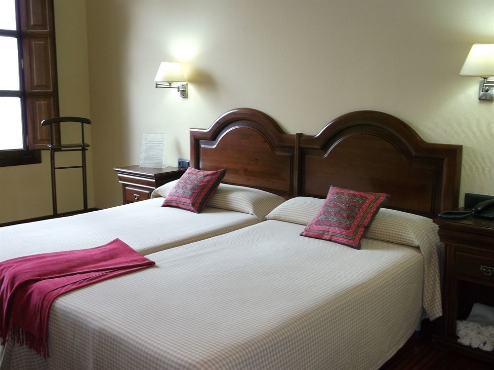 Hotel Rua Villar Сантьяго-де-Компостела Экстерьер фото